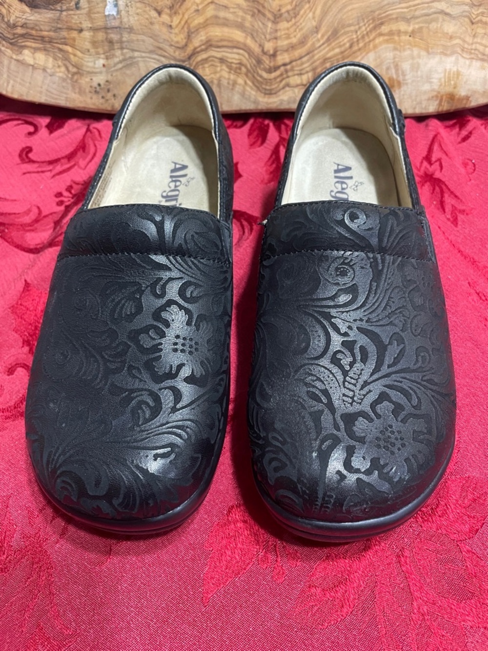Alegria Keli Black Emboss Paisley
